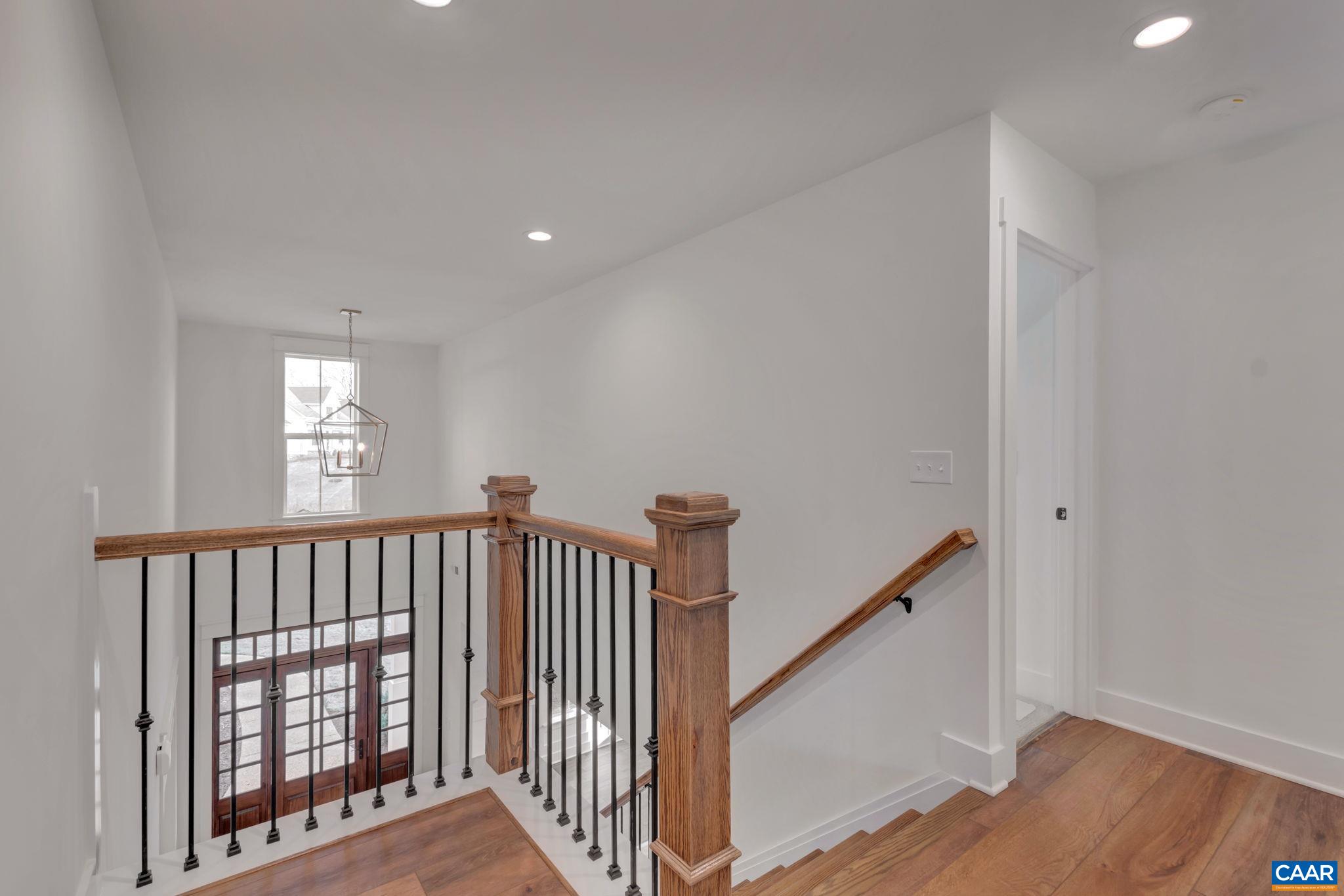 11 EAGLE VIEW