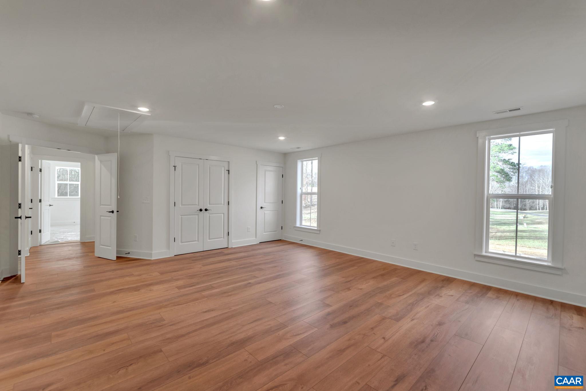 11 EAGLE VIEW