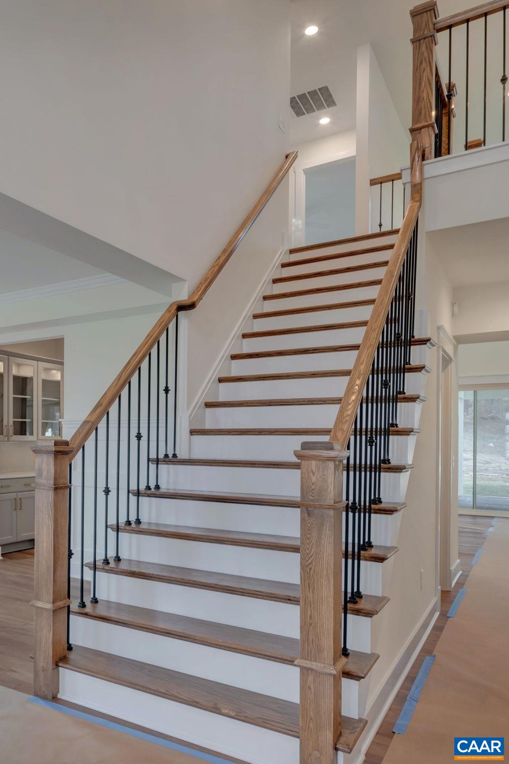 11 EAGLE VIEW