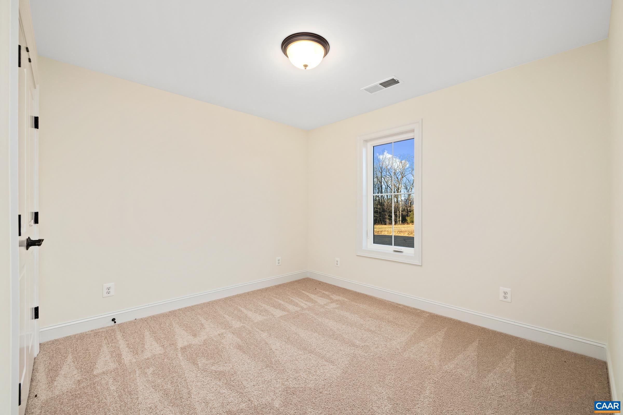 41 BARTHOLOMEW PL Unit: Lot 8