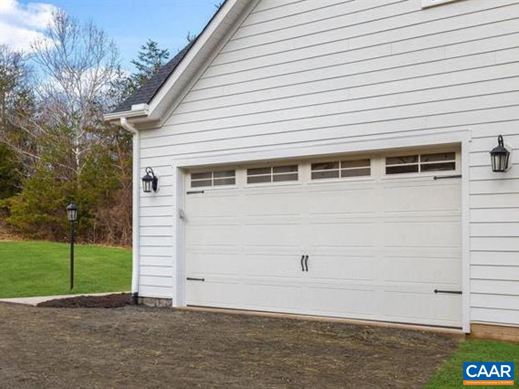 9 BARTHOLOMEW PL Unit: Lot 9