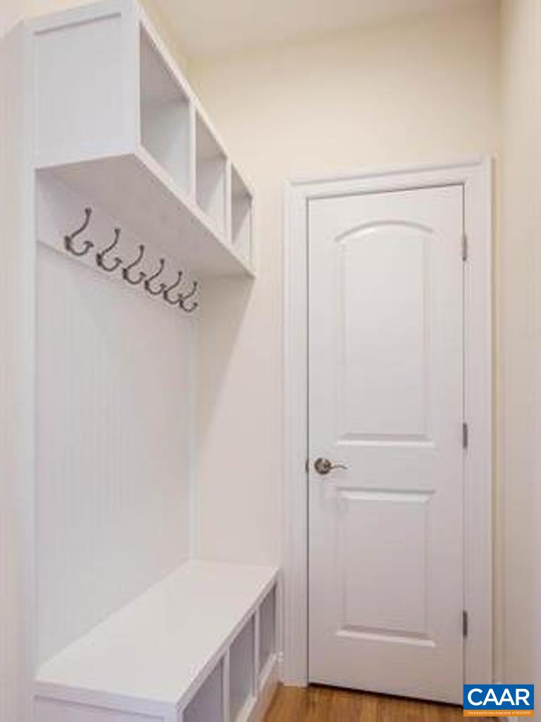 9 BARTHOLOMEW PL Unit: Lot 9
