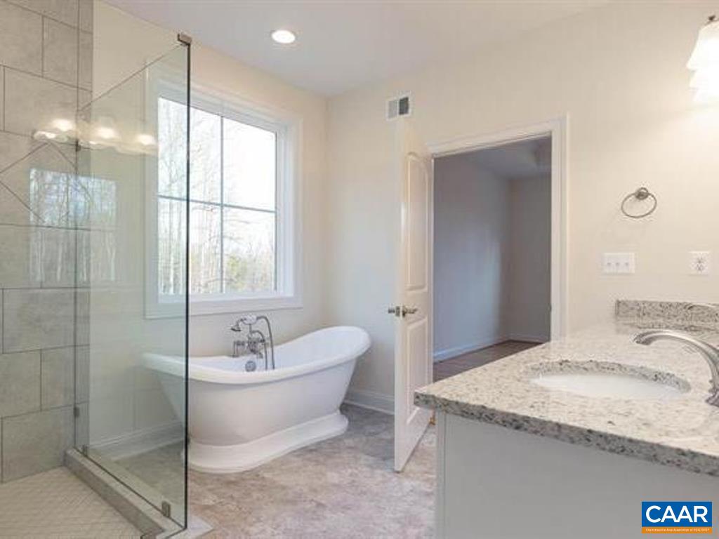 9 BARTHOLOMEW PL Unit: Lot 9