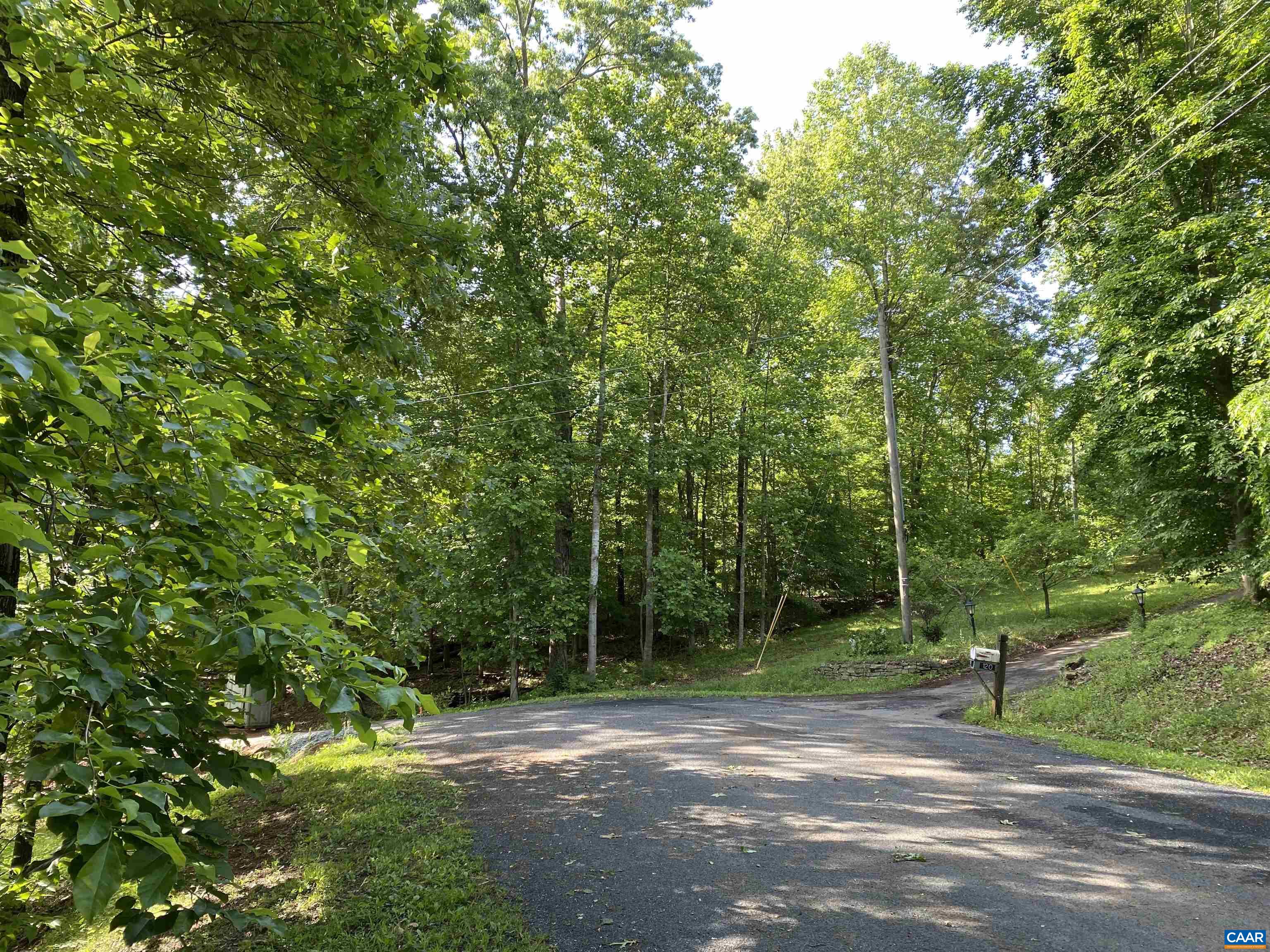 123 IRONWOOD LN