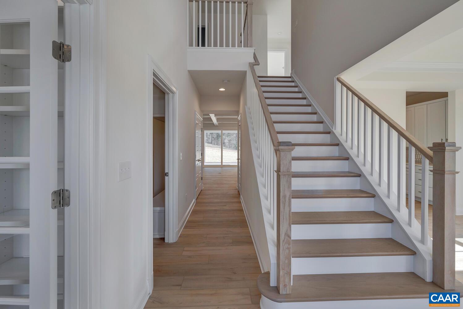 51 INDIAN RIDGE DR
