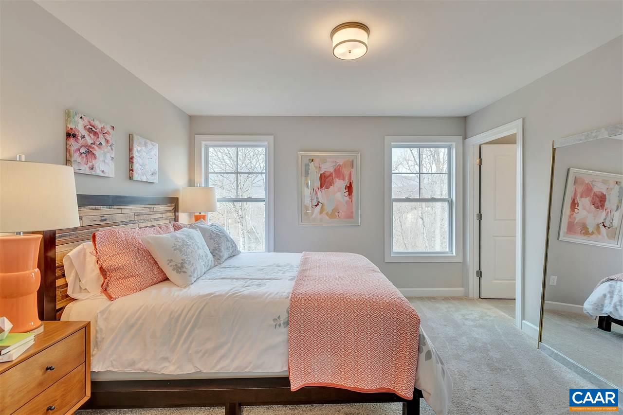 3568 THICKET RUN PL