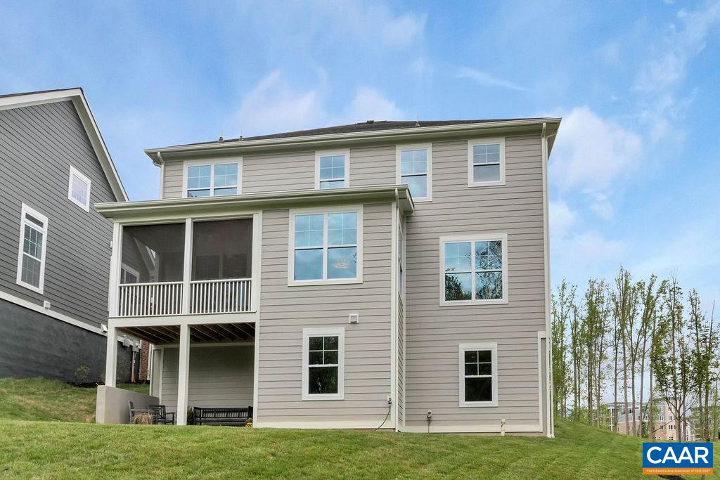 3568 THICKET RUN PL