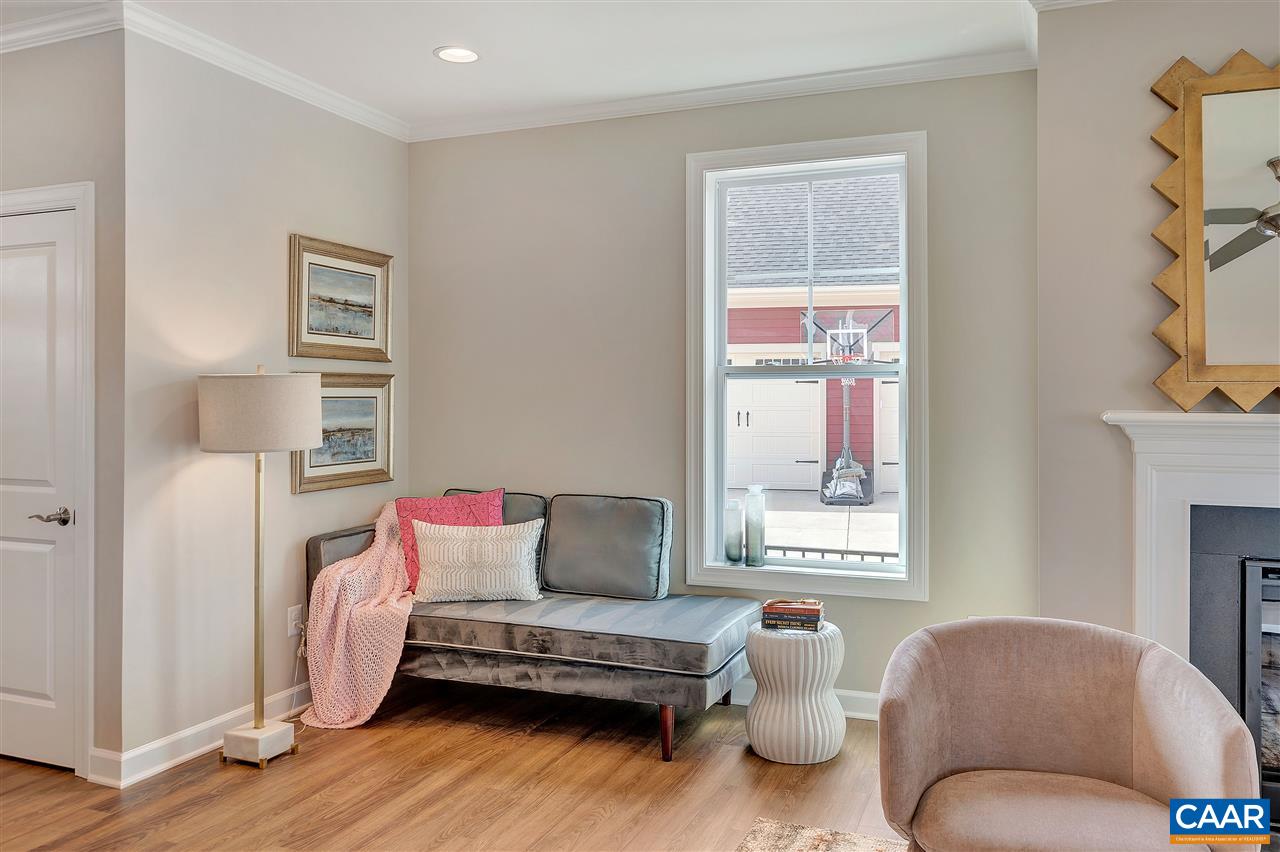 3568 THICKET RUN PL