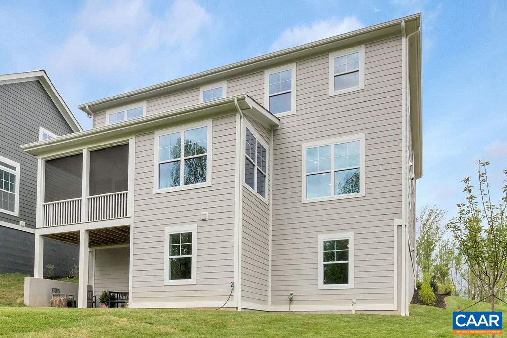 3568 THICKET RUN PL