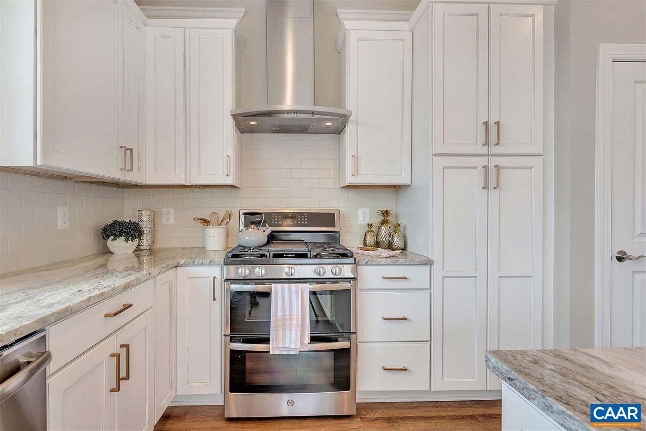 3568 THICKET RUN PL