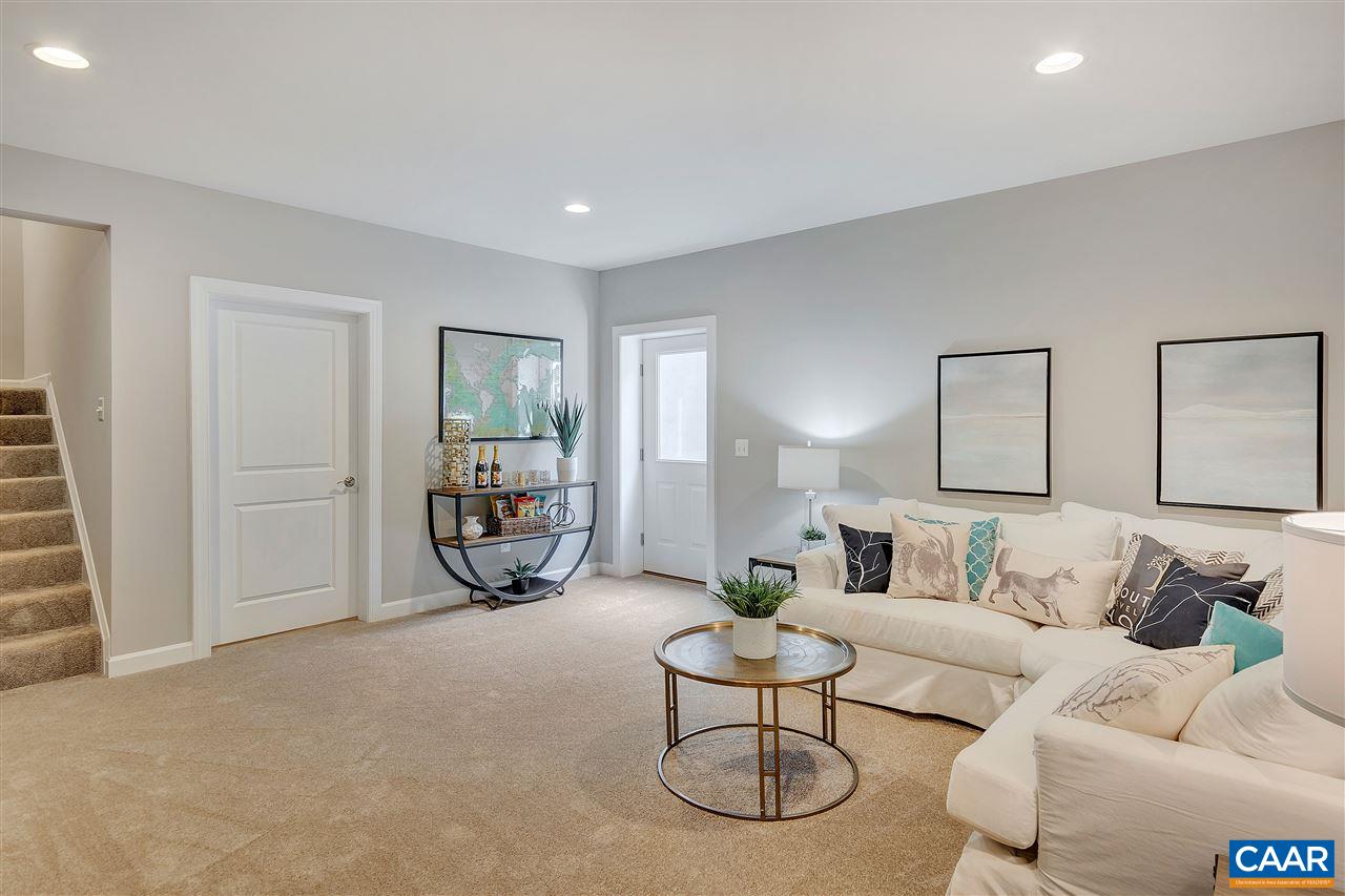 3568 THICKET RUN PL