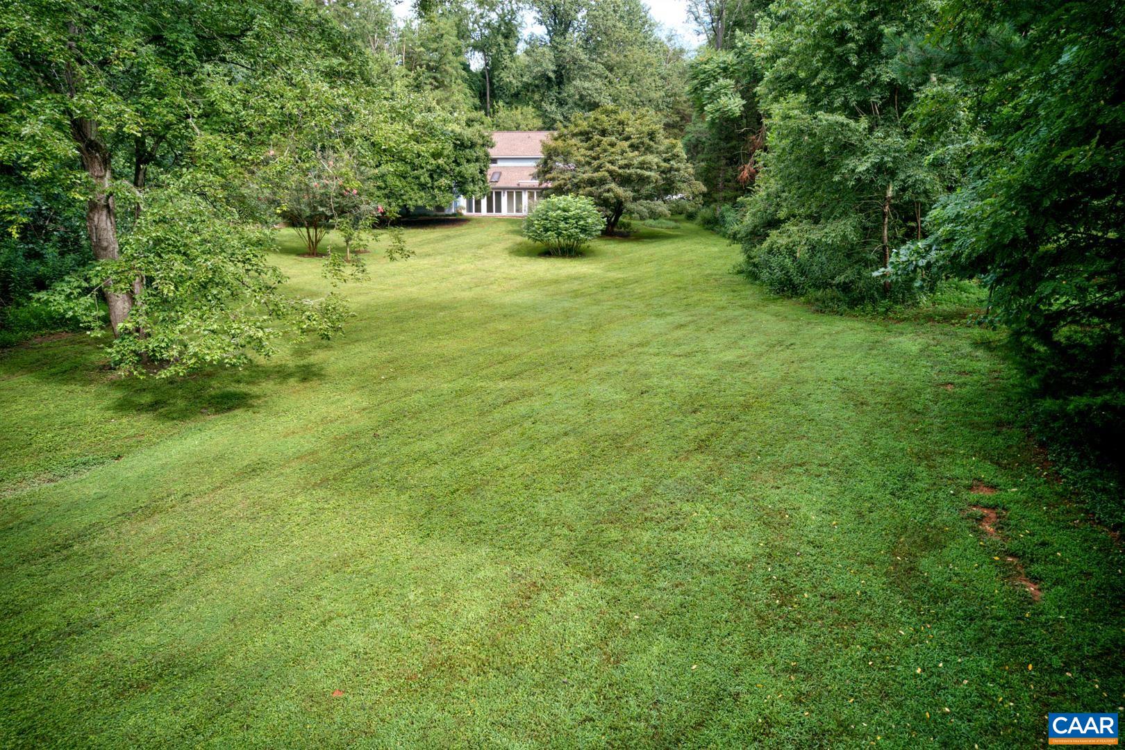 305 CEDAR BLUFF RD