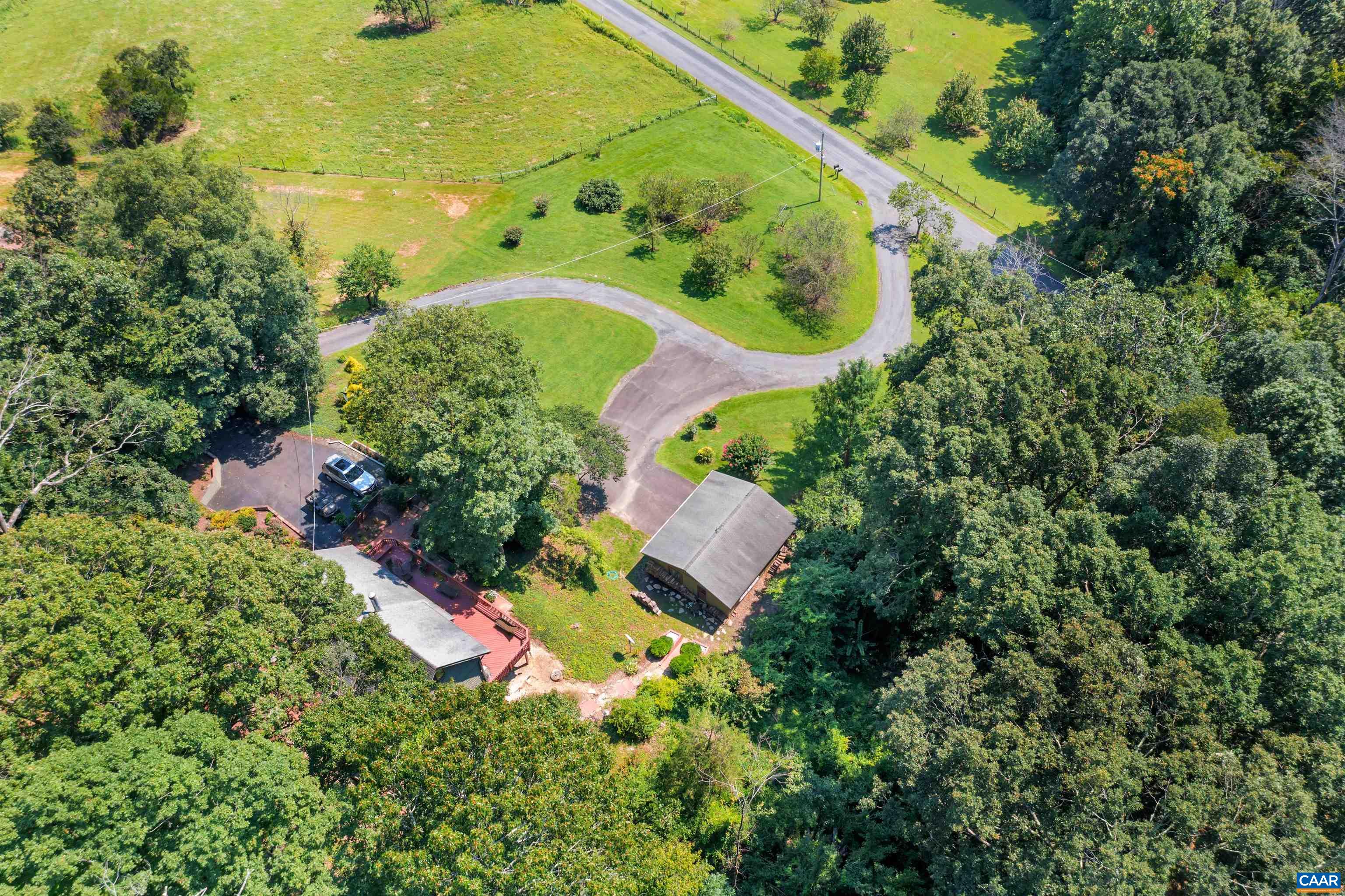 394 PASTUREGATE LN