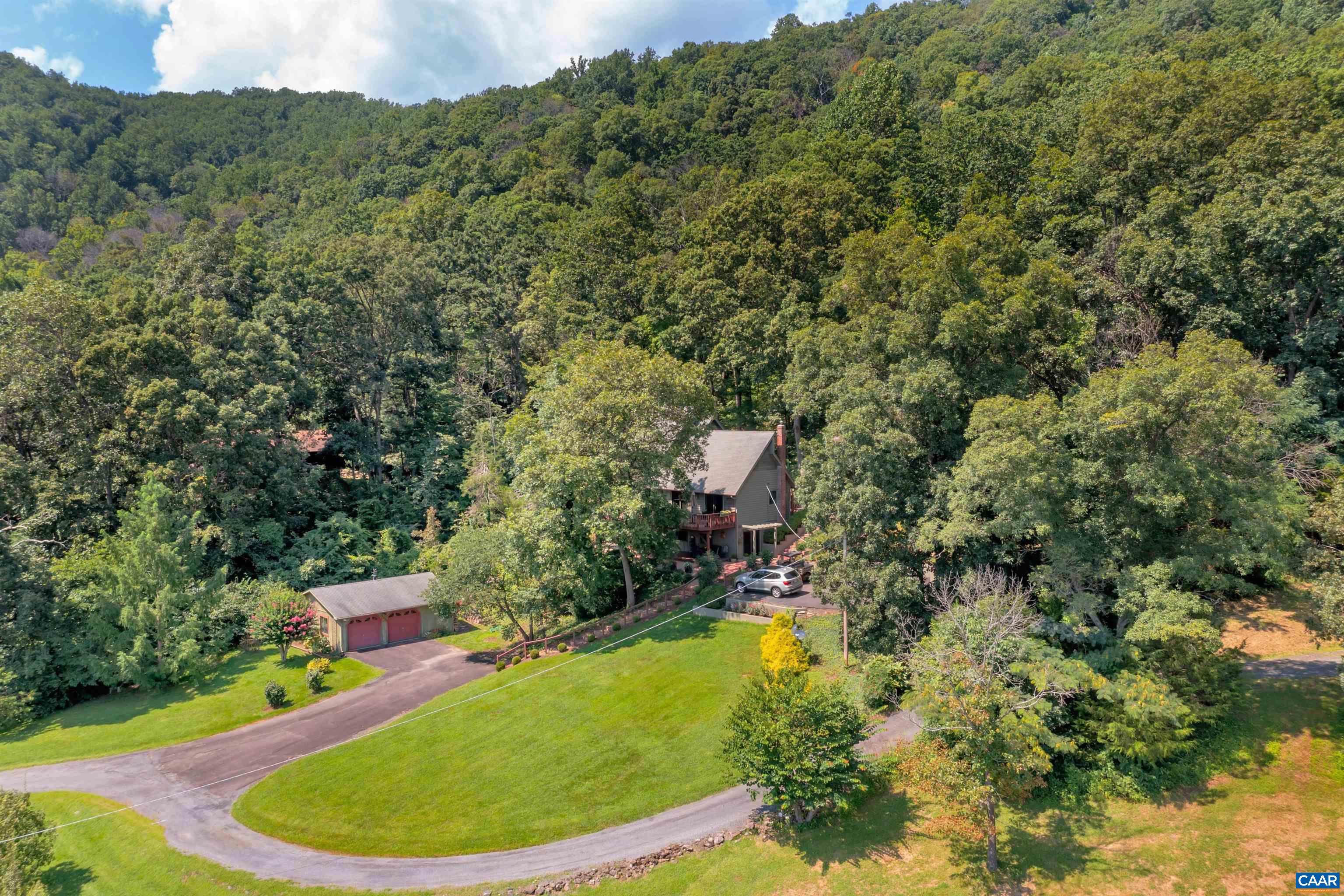 394 PASTUREGATE LN