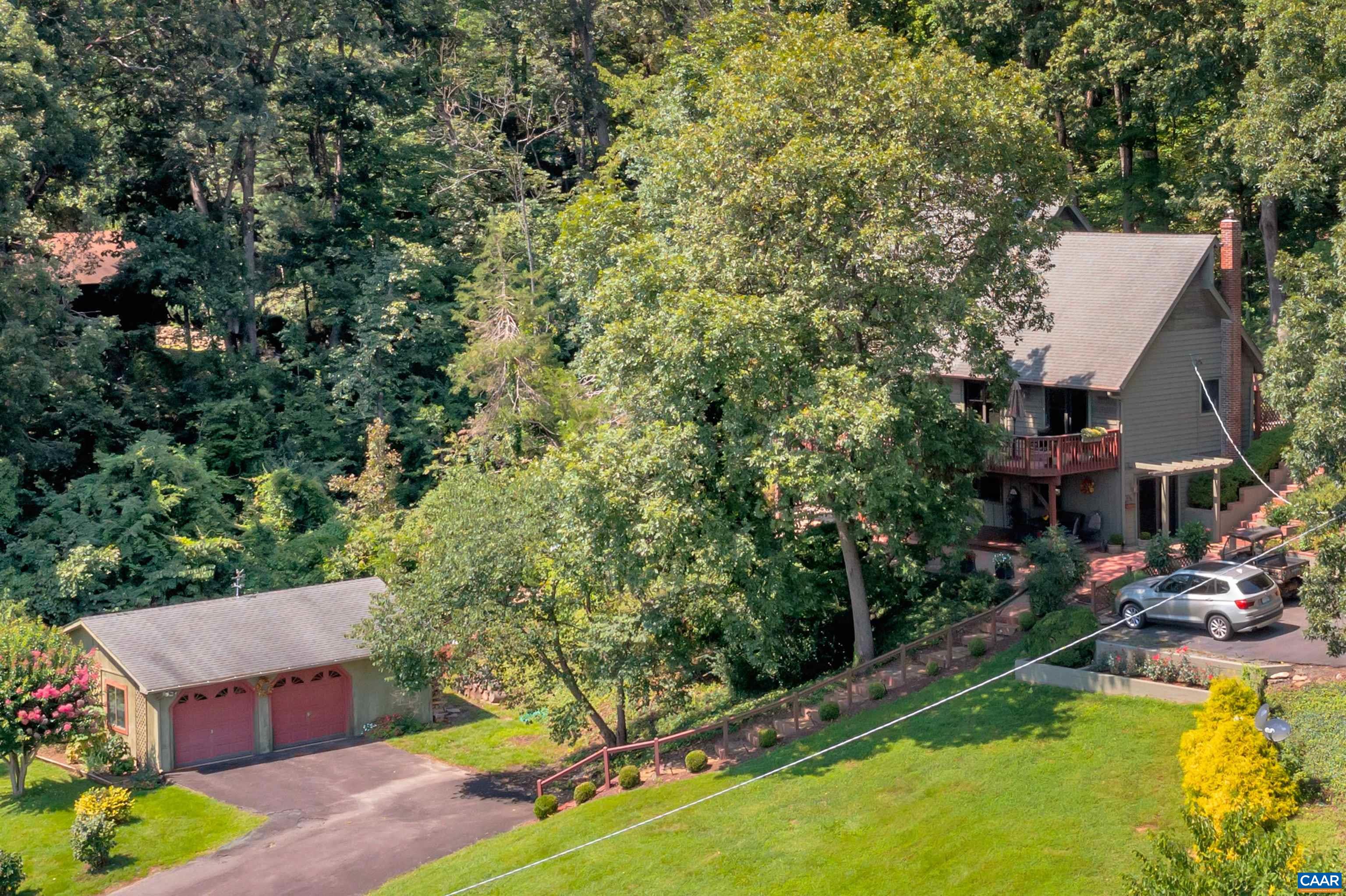 394 PASTUREGATE LN