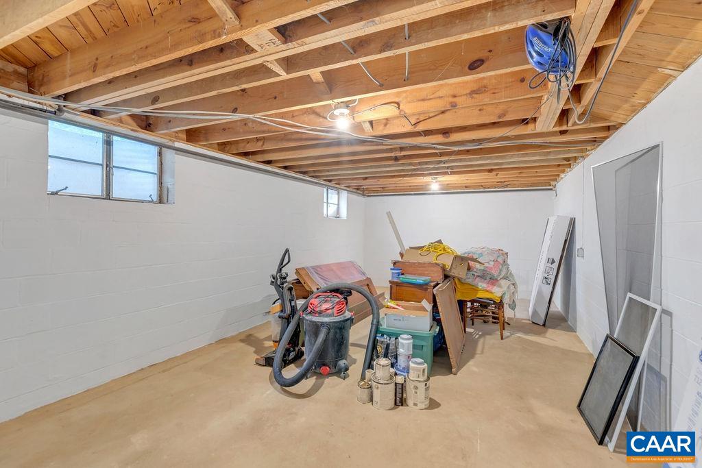 1706 YORKTOWN DR