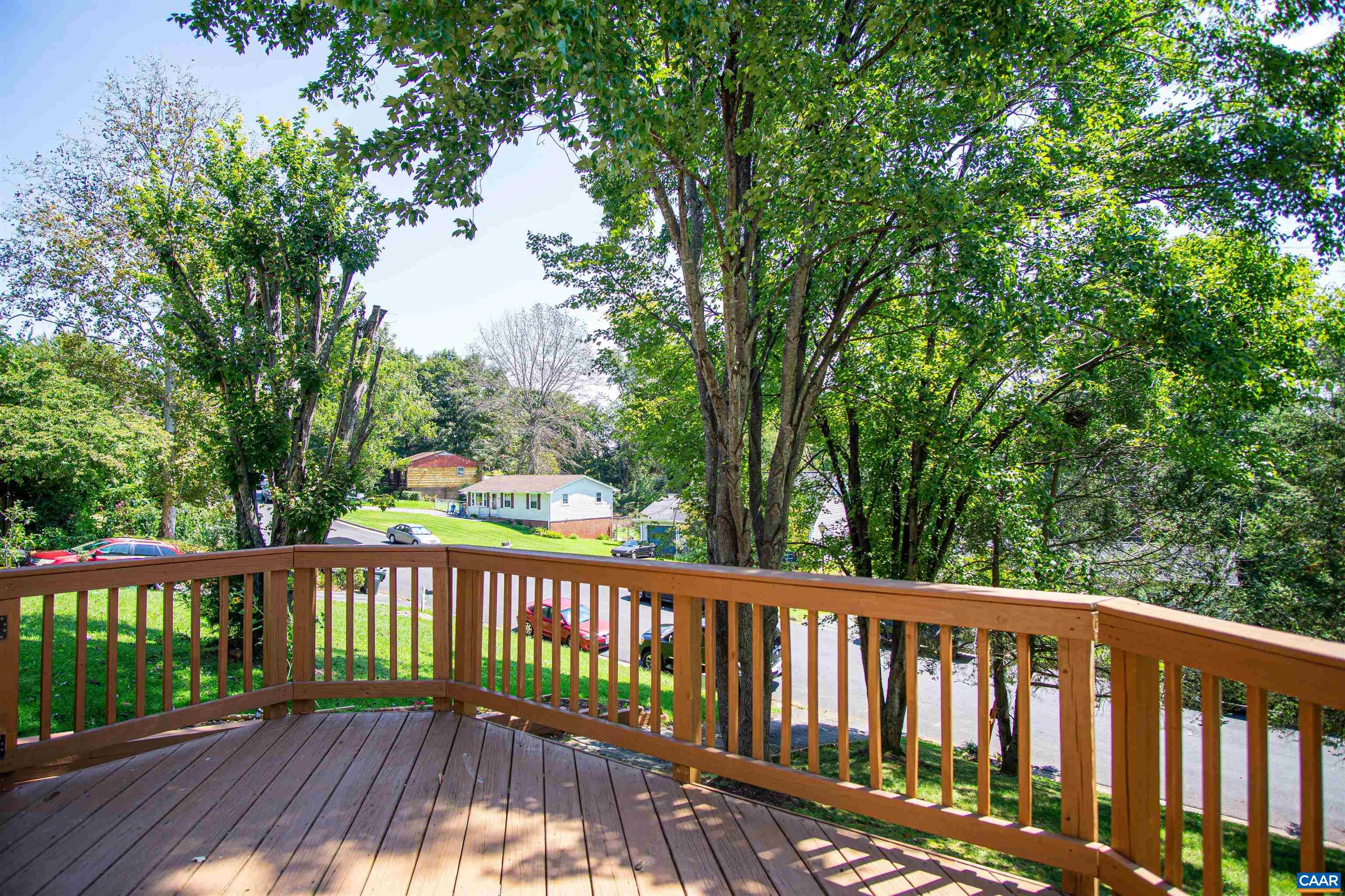 218 BARNSDALE RD