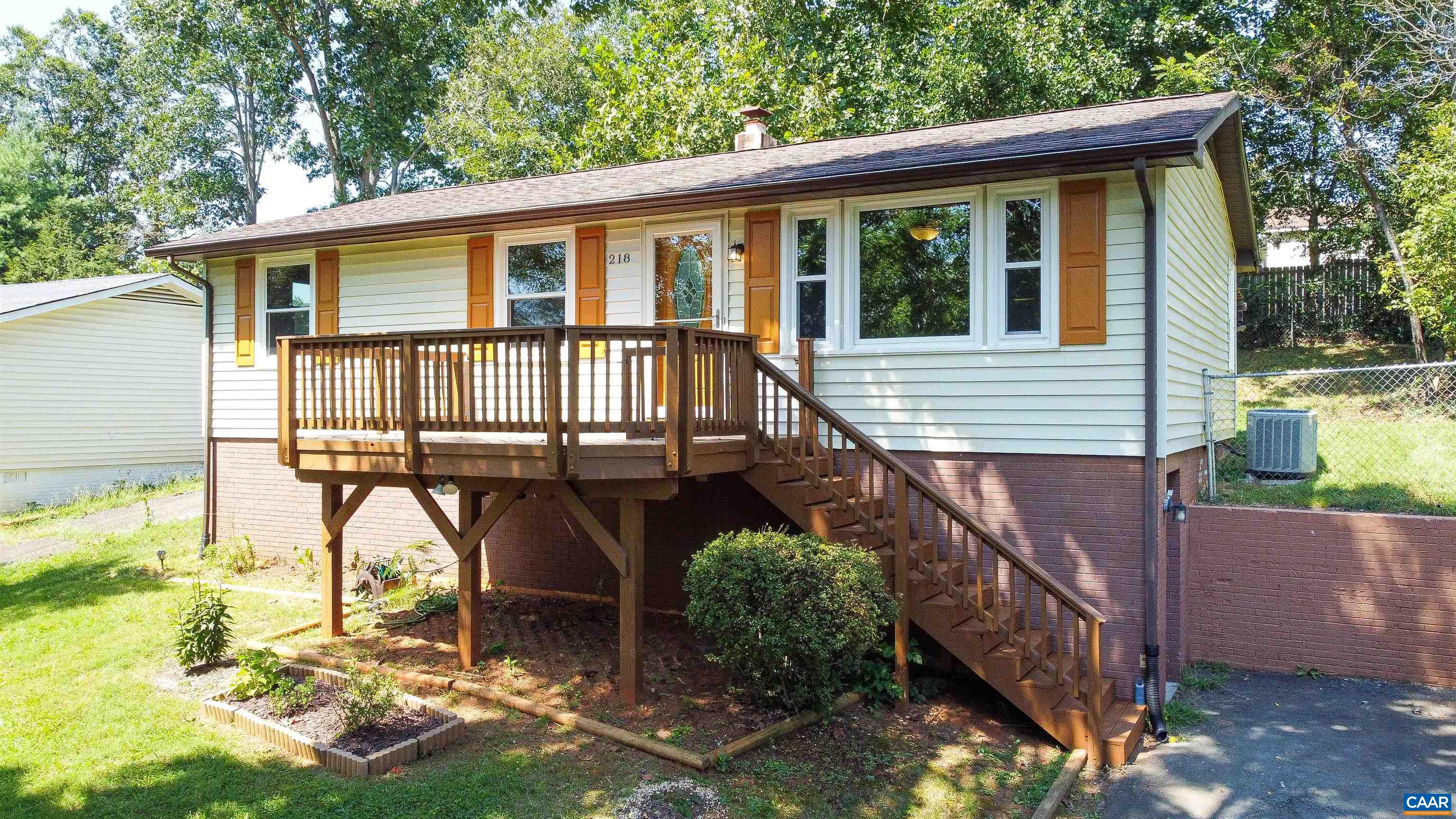 218 BARNSDALE RD