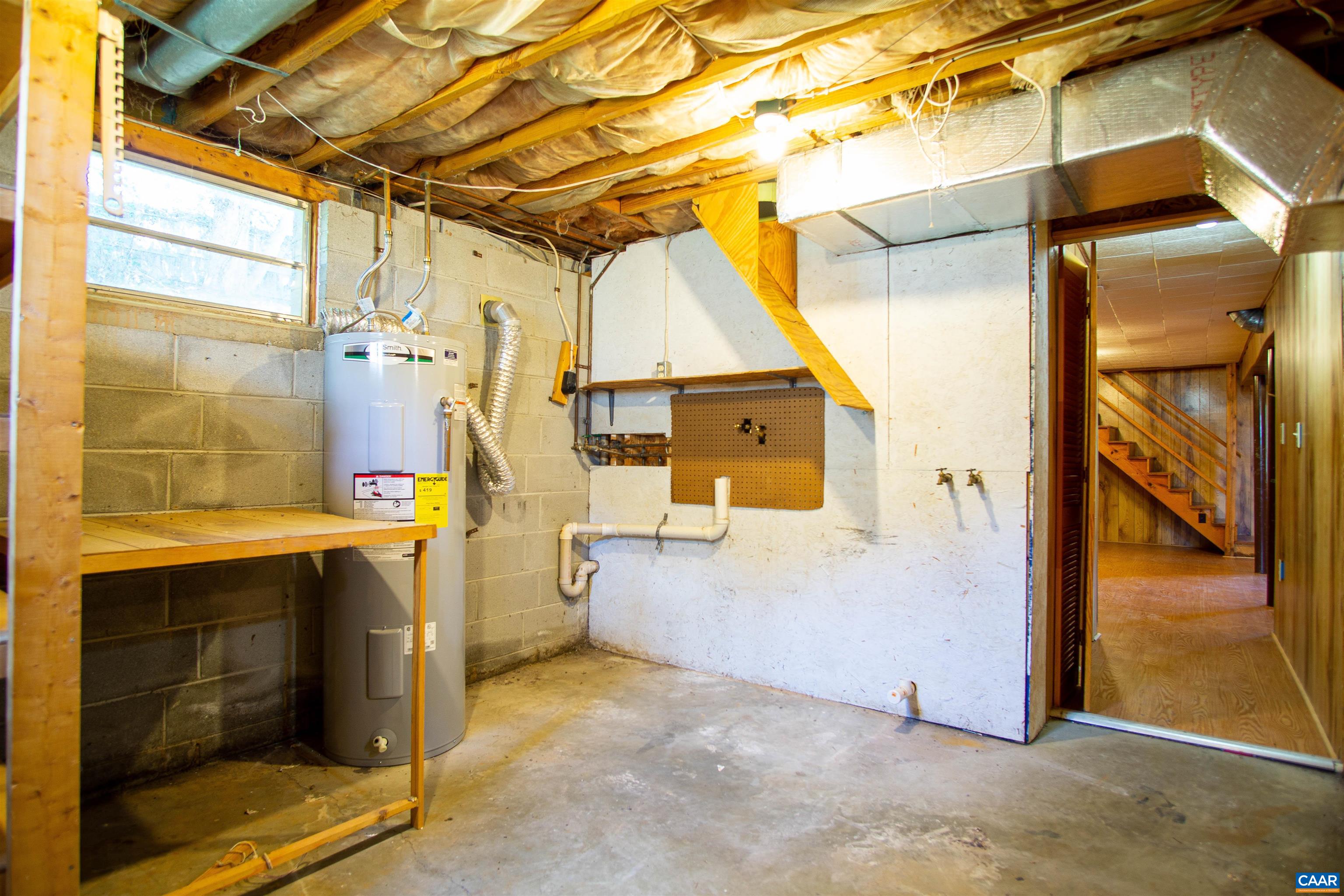 218 BARNSDALE RD