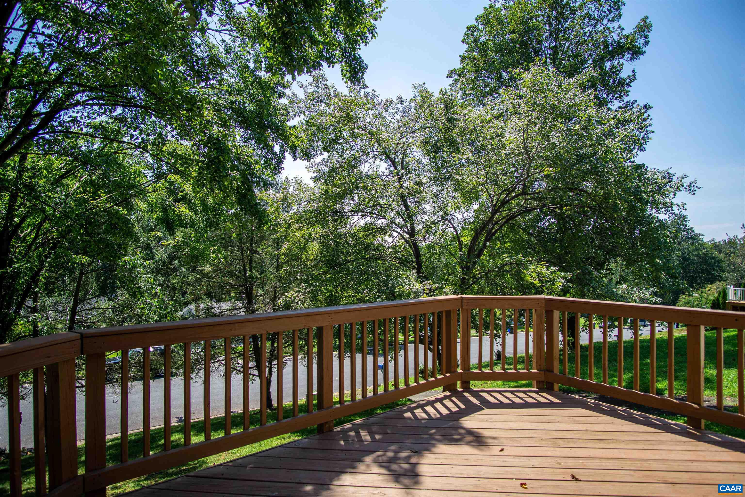 218 BARNSDALE RD