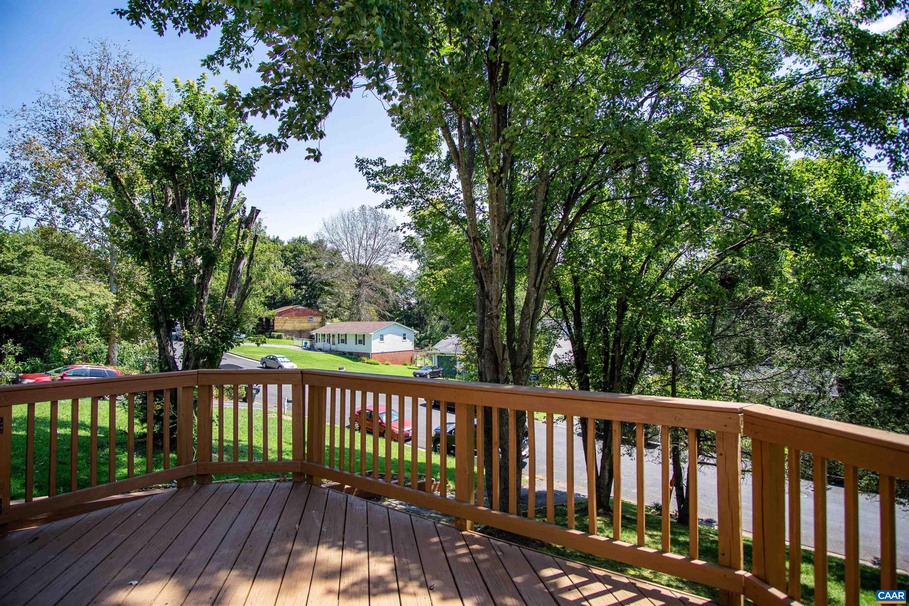 218 BARNSDALE RD
