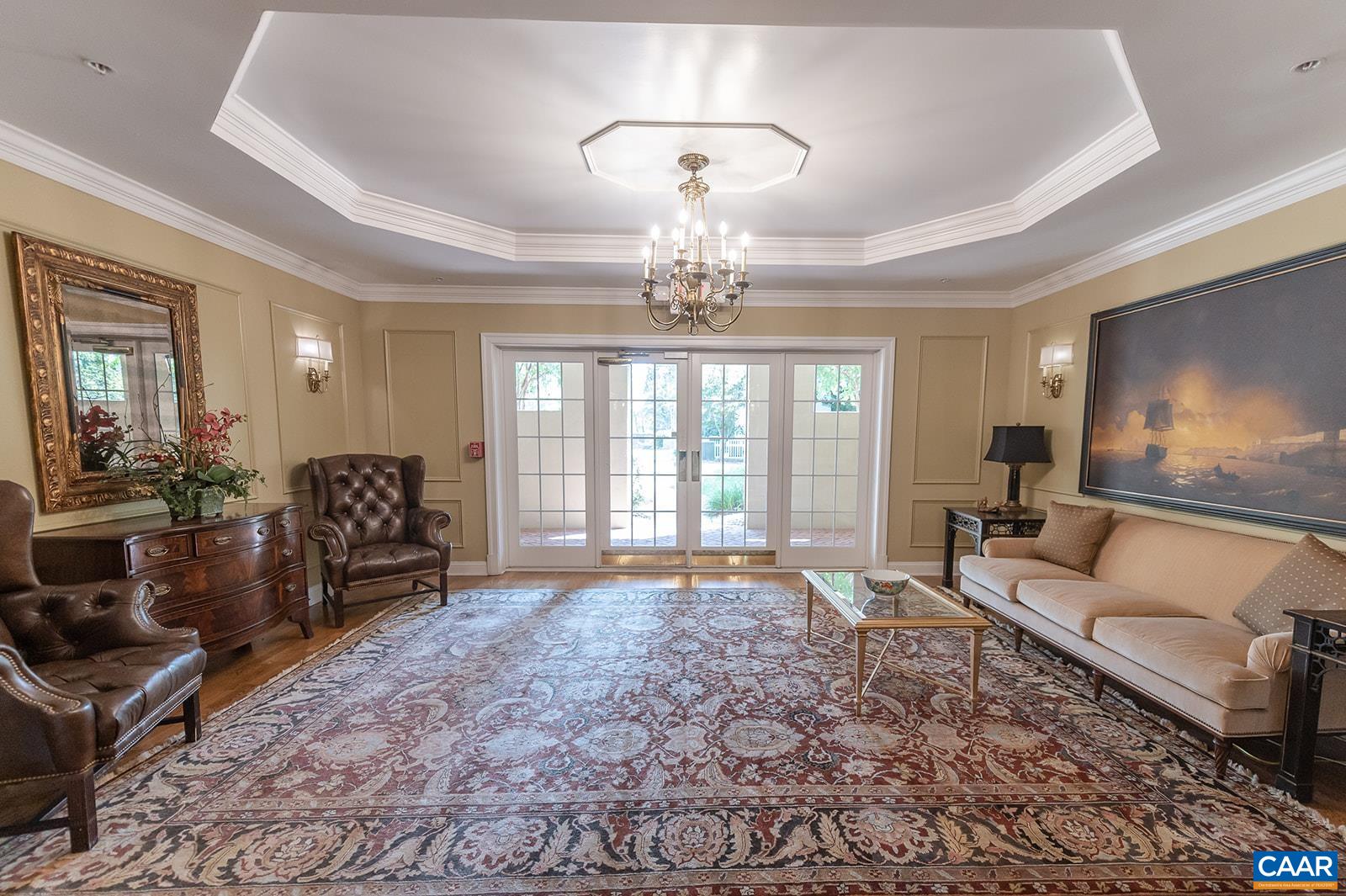 415 WHITE GABLES LN Unit: 101