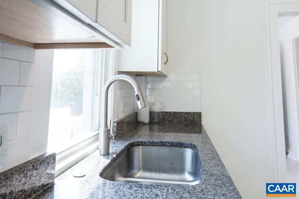430 NW 11TH ST