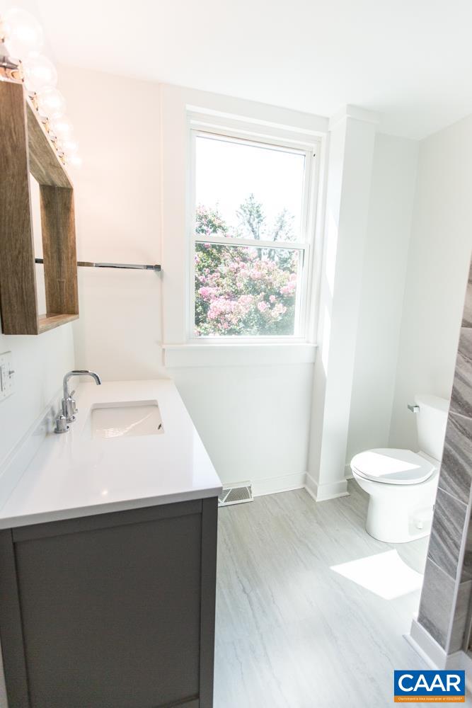 430 NW 11TH ST