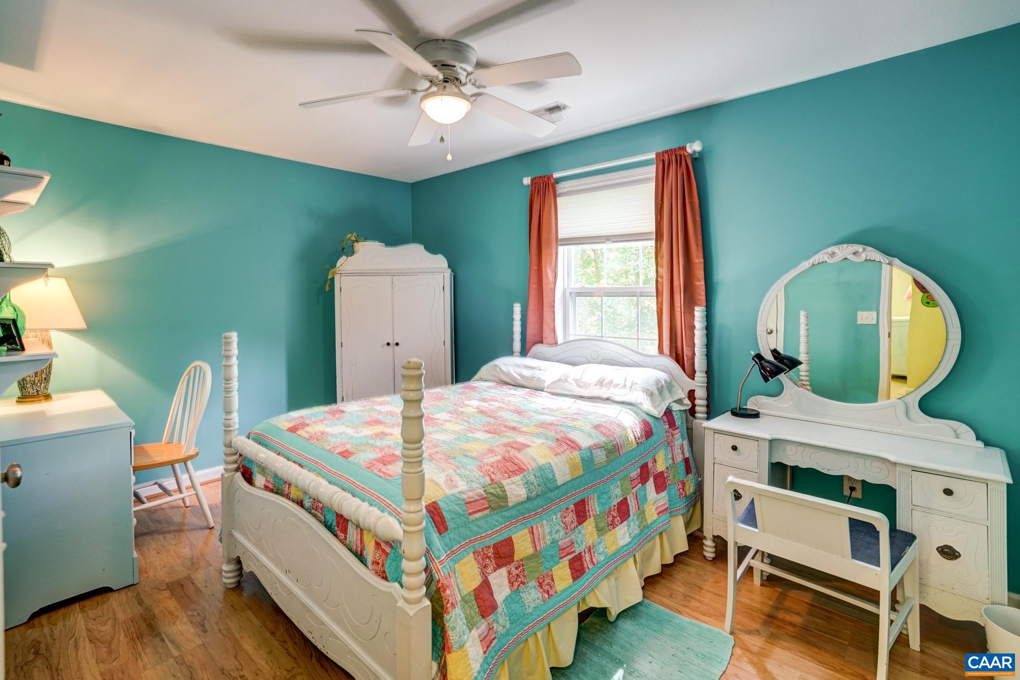 146 SHANNON GLEN DR