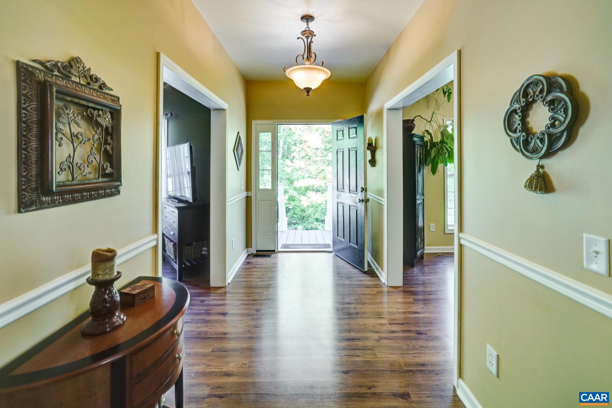 146 SHANNON GLEN DR