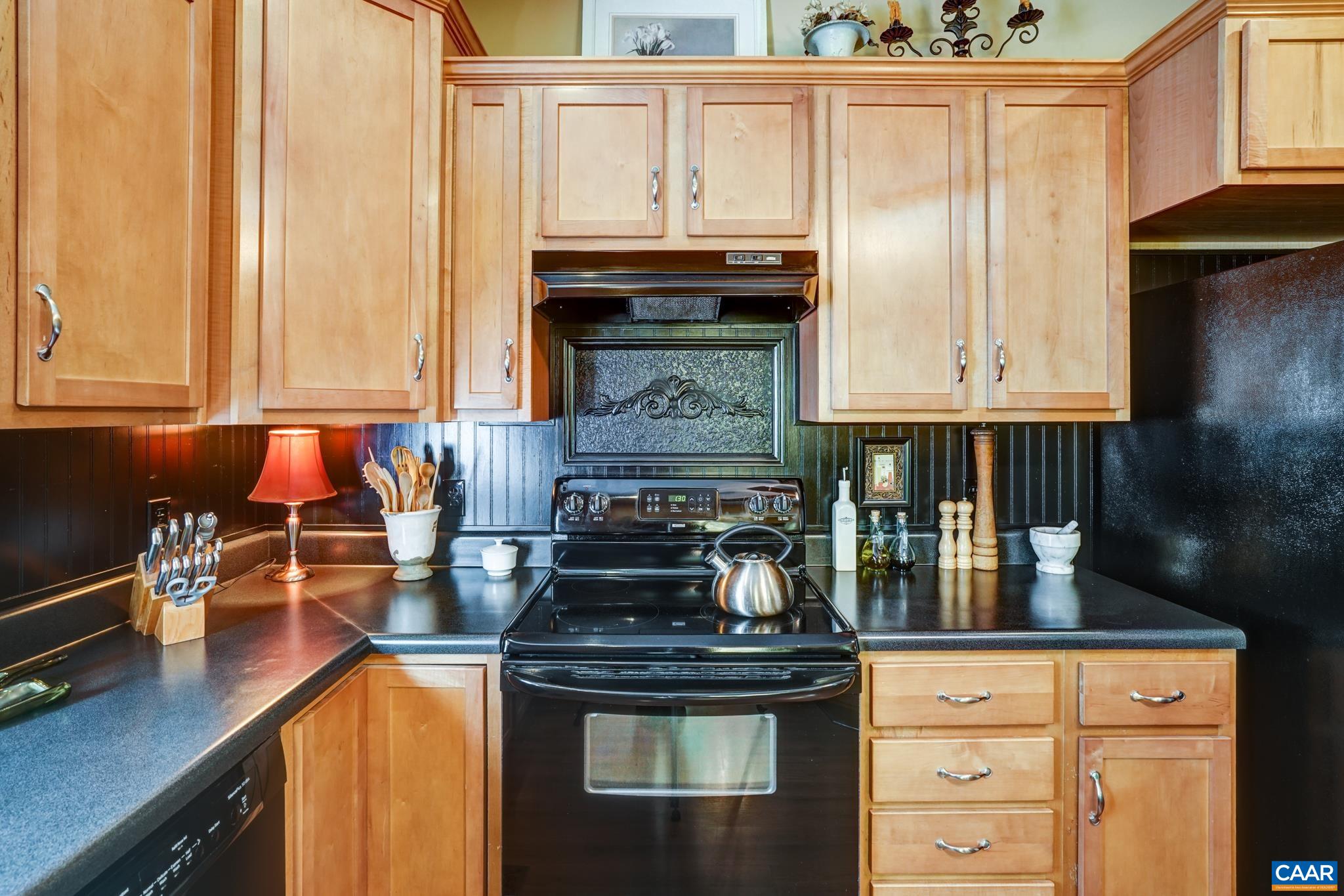 146 SHANNON GLEN DR