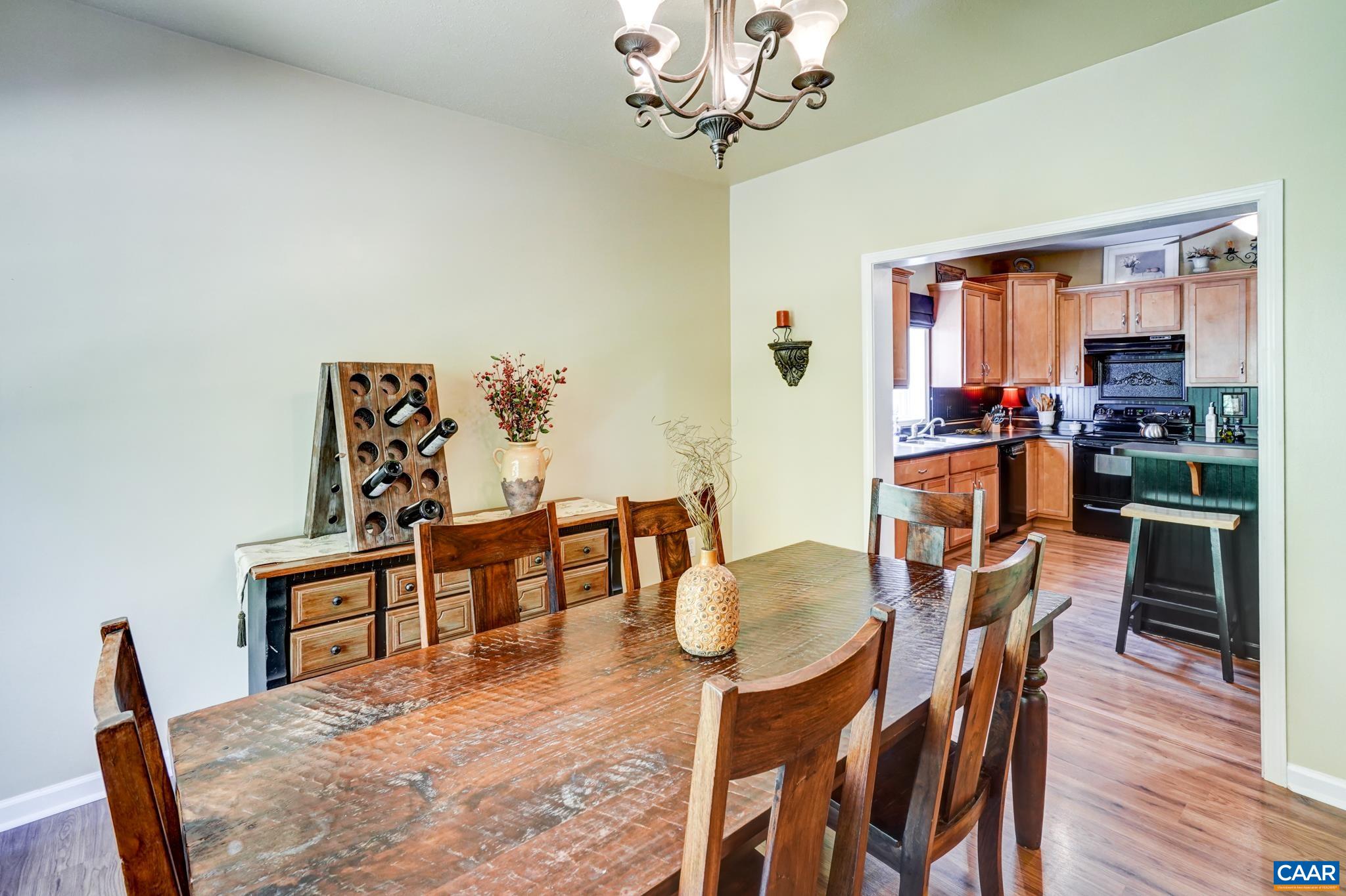 146 SHANNON GLEN DR