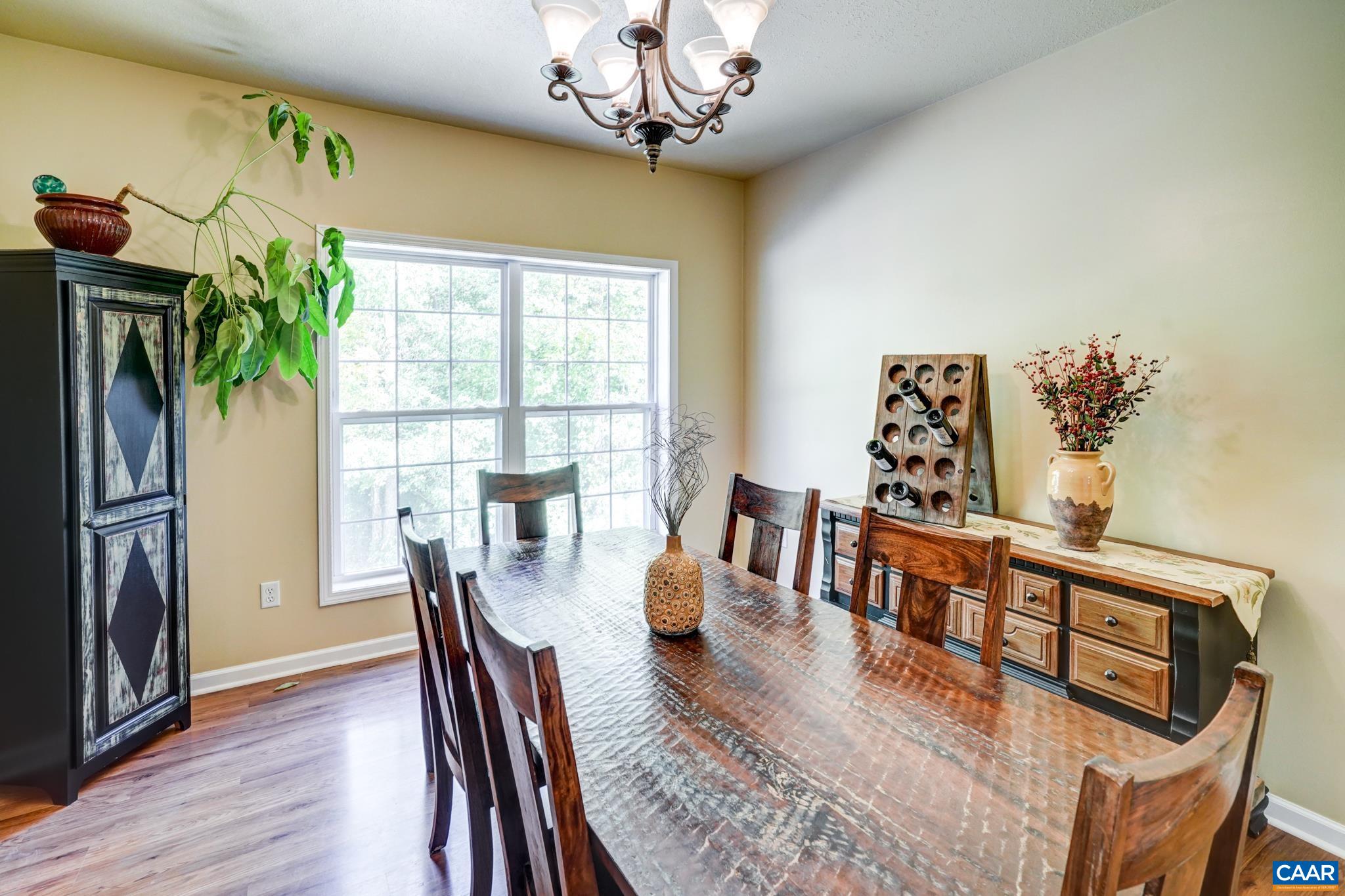 146 SHANNON GLEN DR