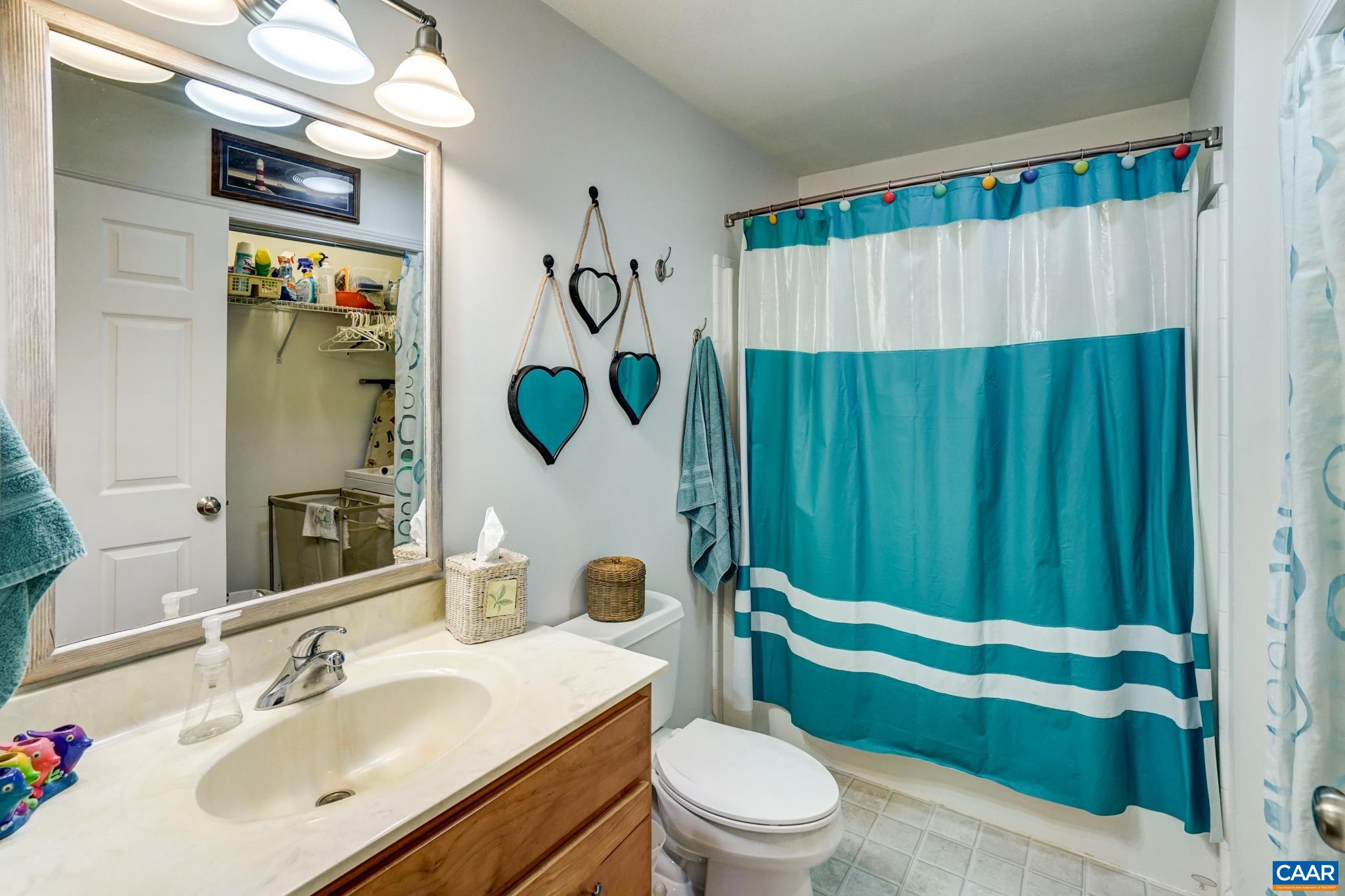 146 SHANNON GLEN DR