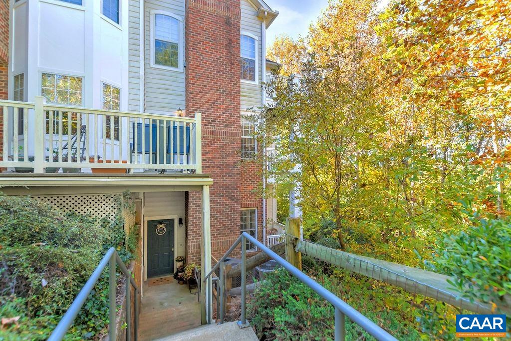 1035 WEYBRIDGE CT Unit: 104