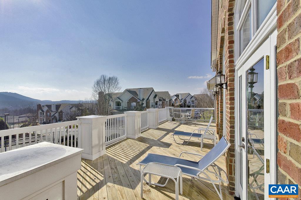 1035 WEYBRIDGE CT Unit: 104
