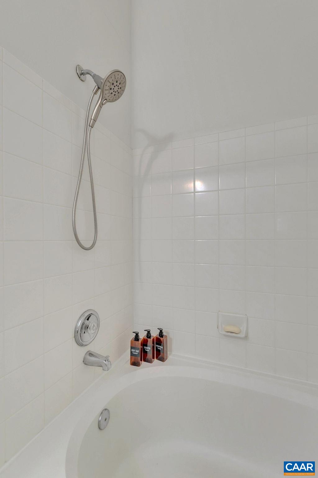 1035 WEYBRIDGE CT Unit: 104