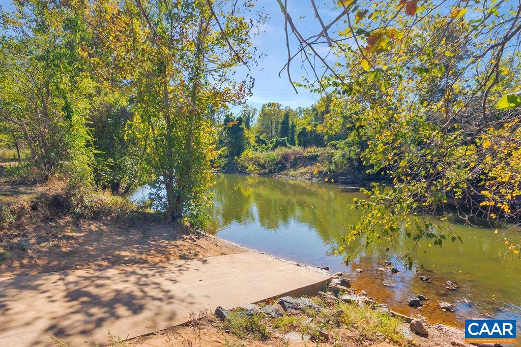 1035 WEYBRIDGE CT Unit: 104