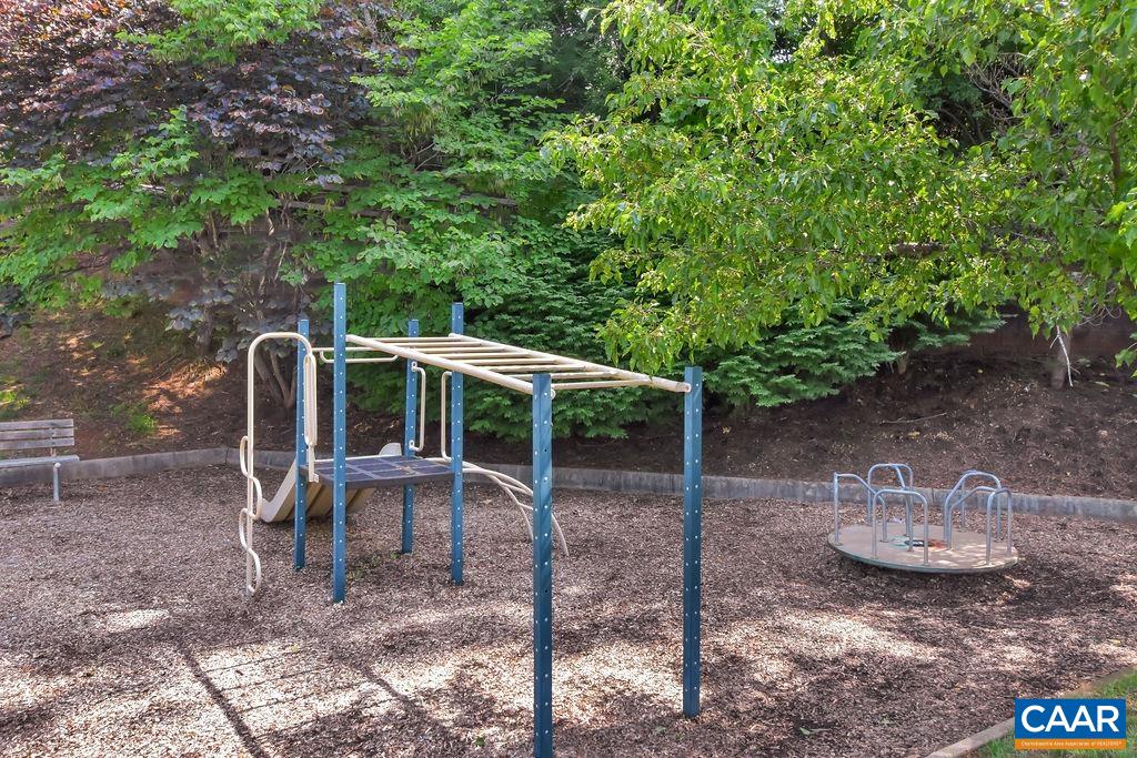 1035 WEYBRIDGE CT Unit: 104