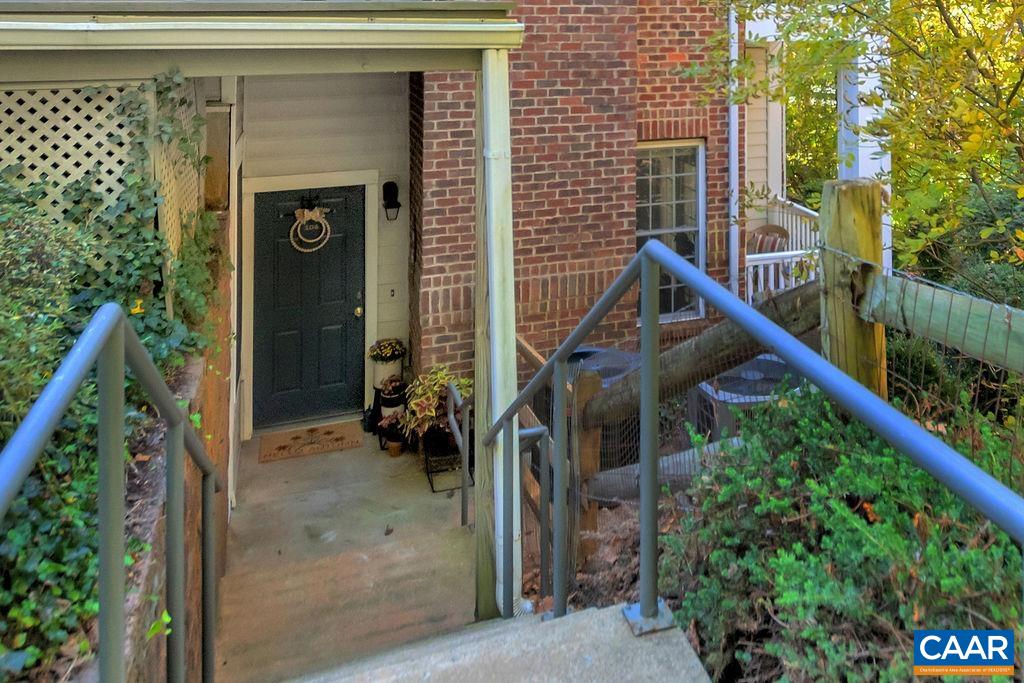 1035 WEYBRIDGE CT Unit: 104