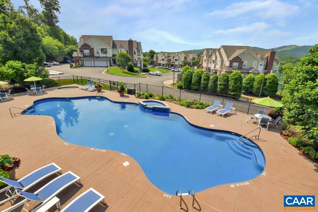 1035 WEYBRIDGE CT Unit: 104