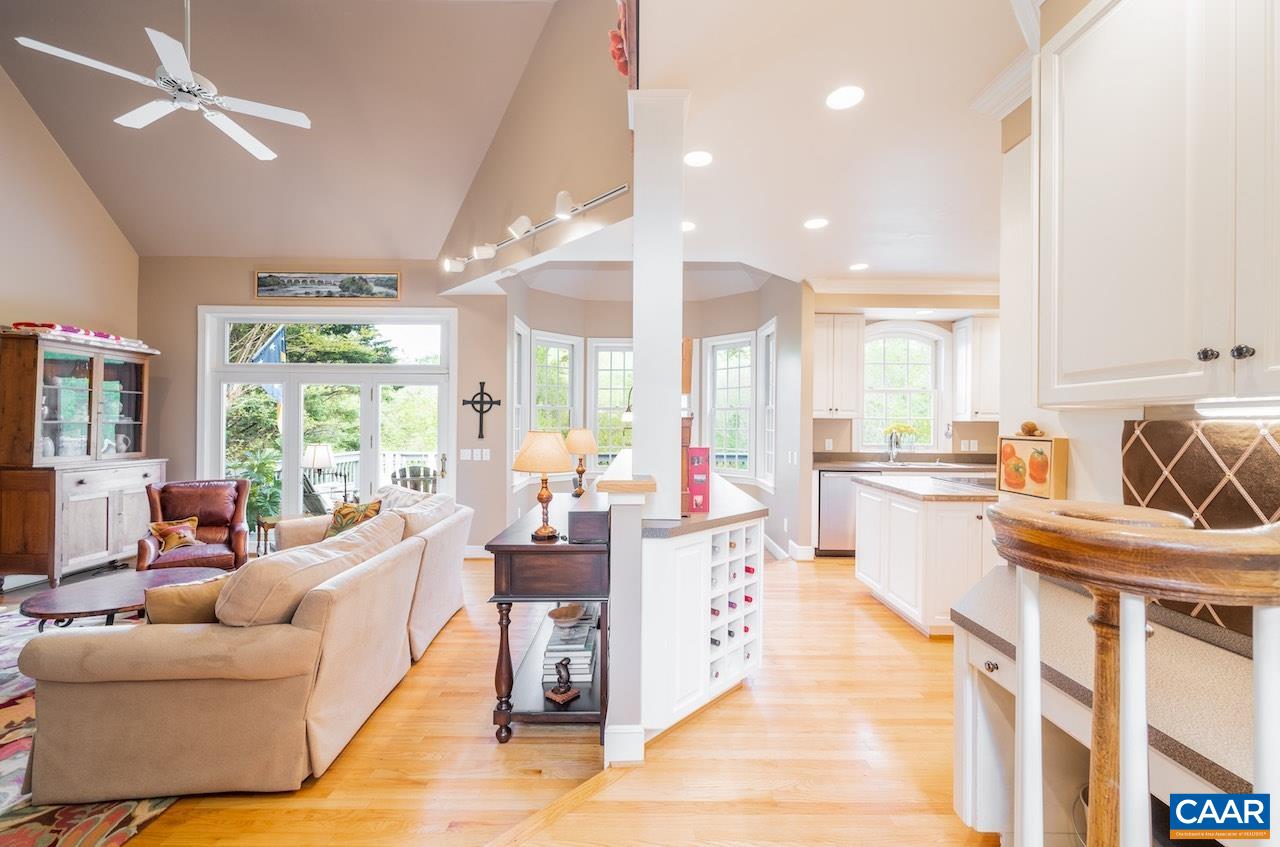 345 STONEY CREEK EAST