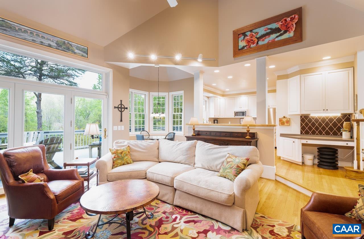 345 STONEY CREEK EAST