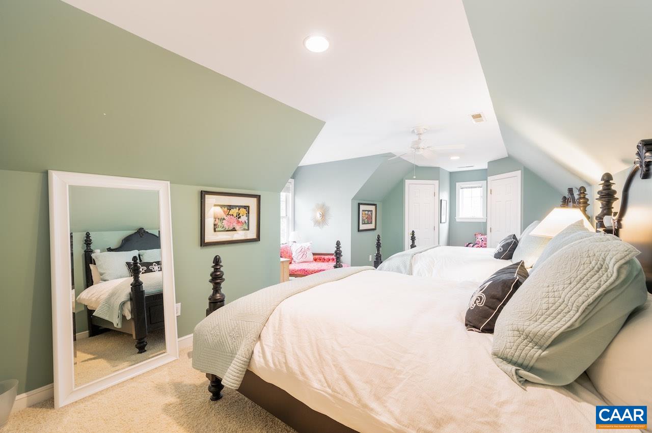 345 STONEY CREEK EAST