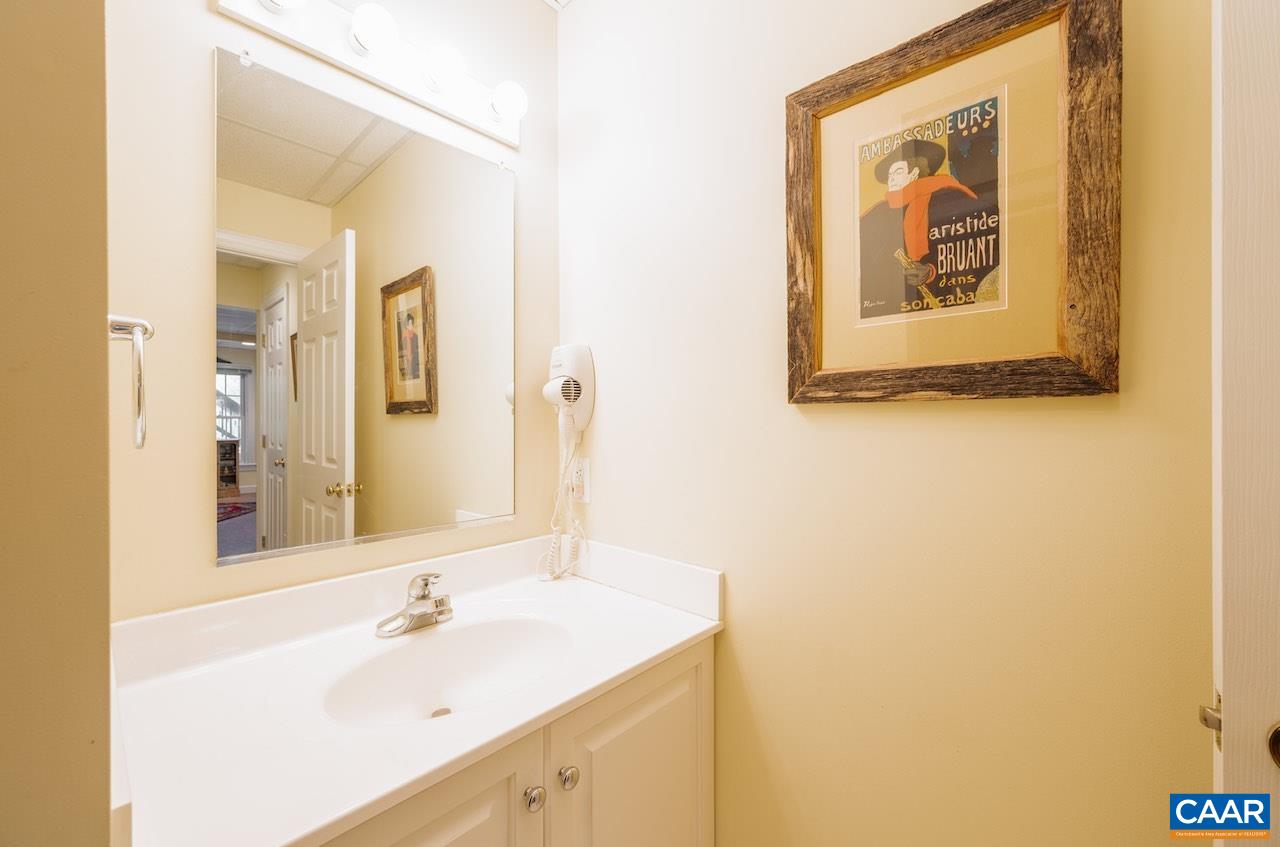 345 STONEY CREEK EAST