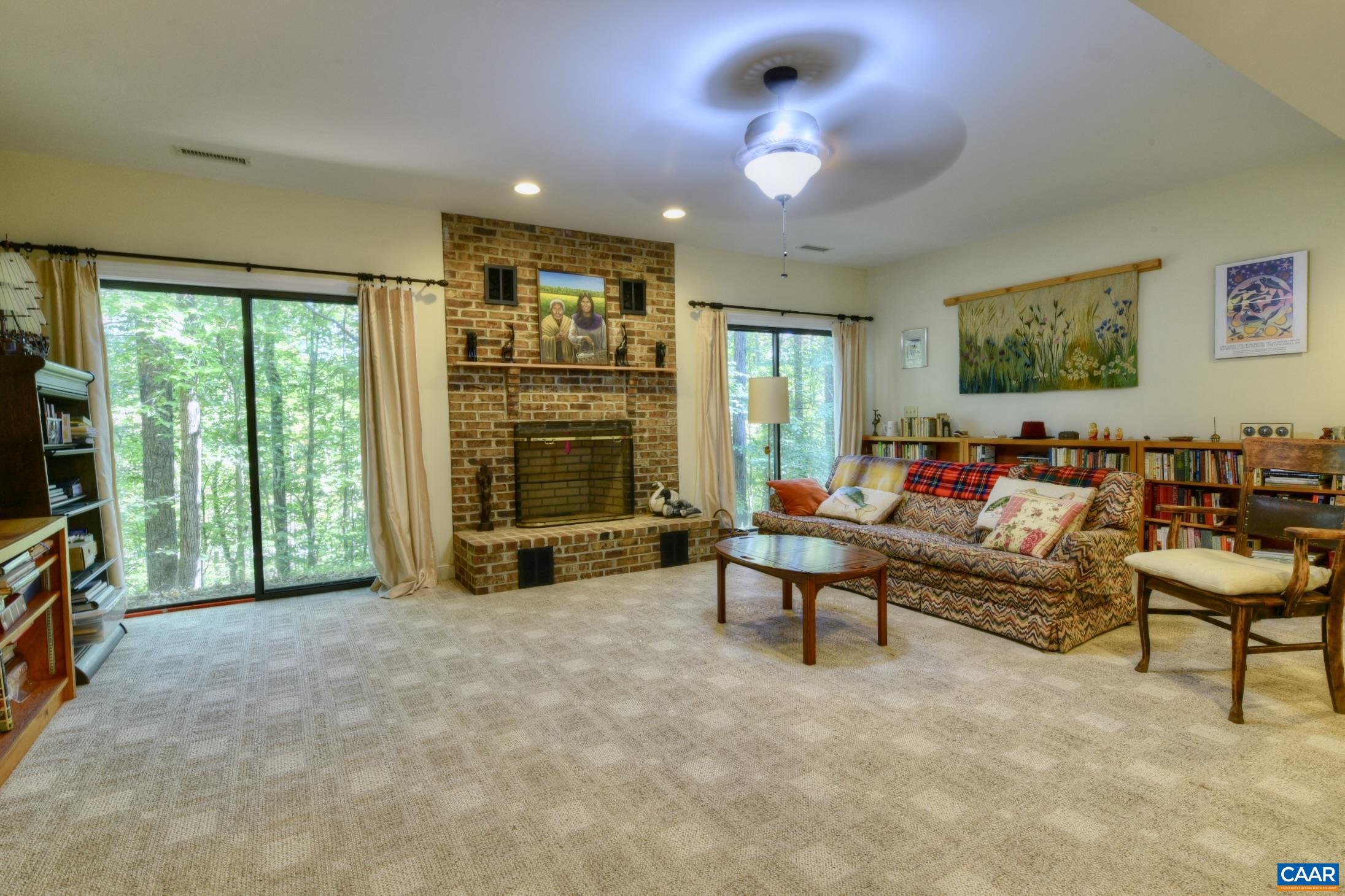 1088 BLACKBURN BLUFF
