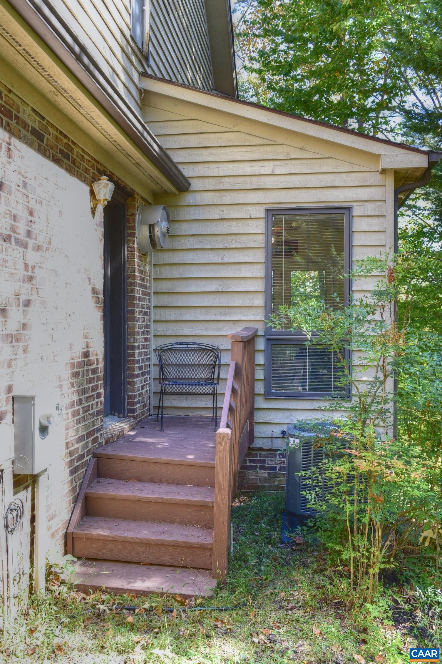 1088 BLACKBURN BLUFF