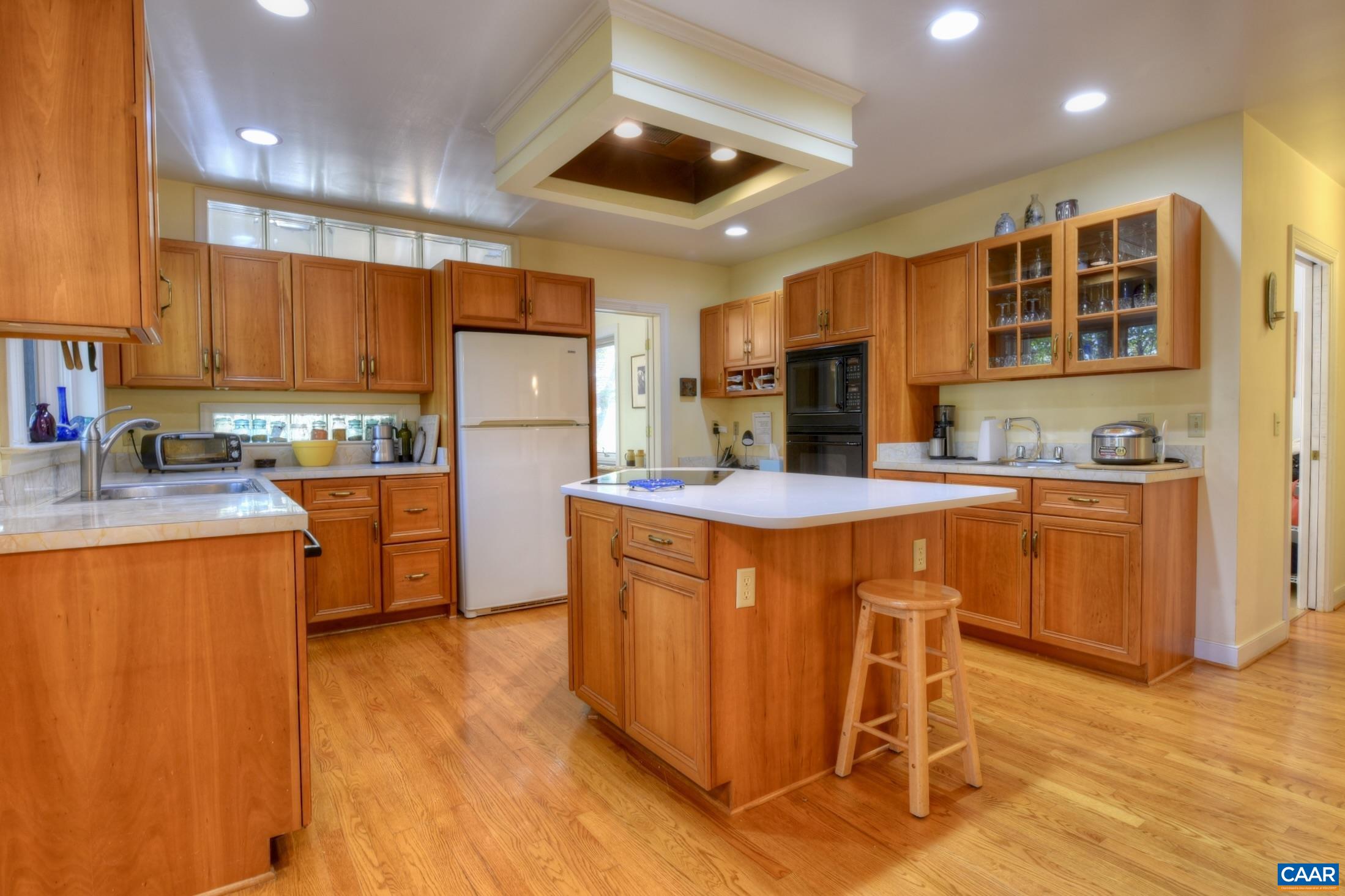 1088 BLACKBURN BLUFF