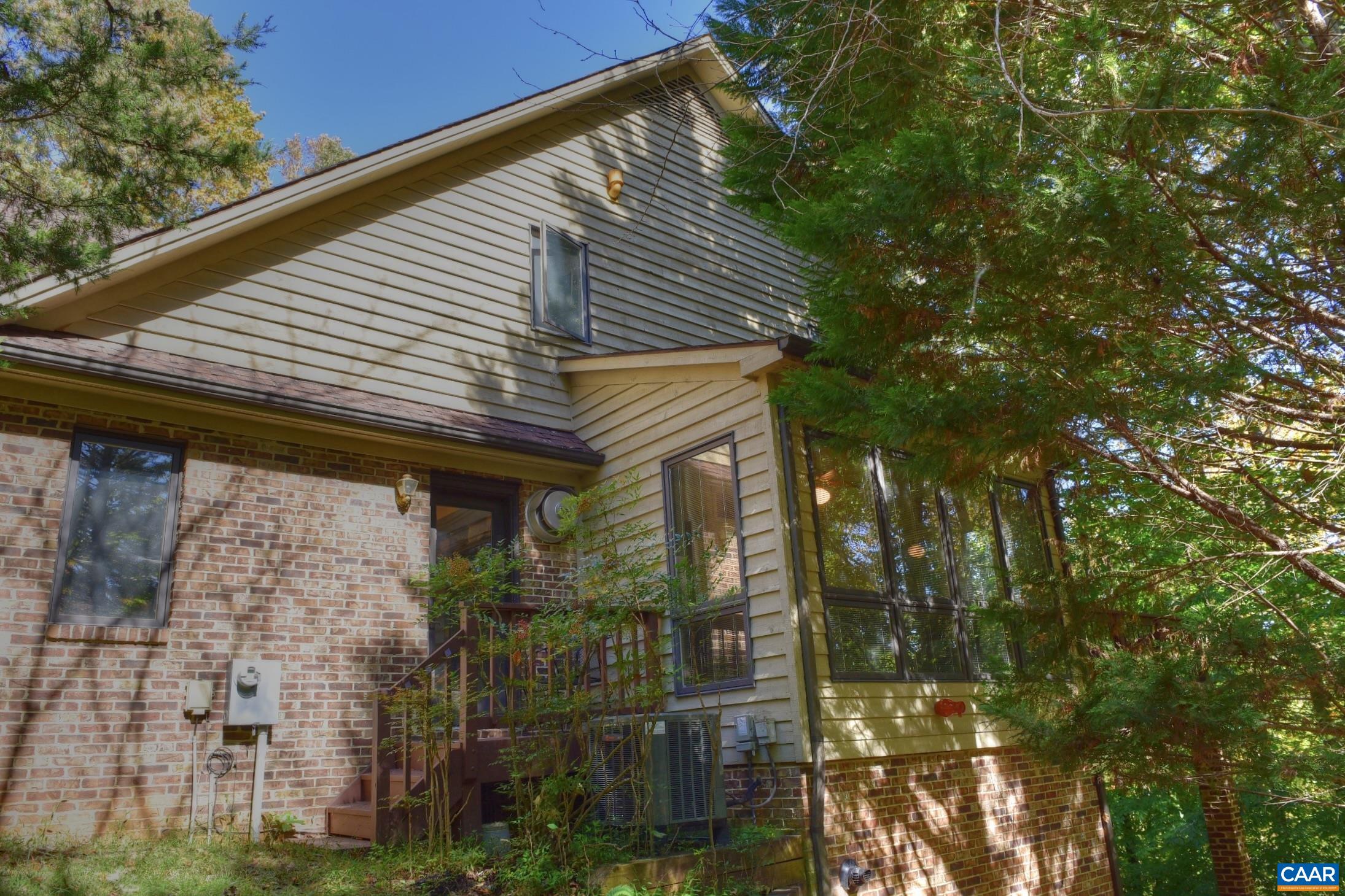 1088 BLACKBURN BLUFF