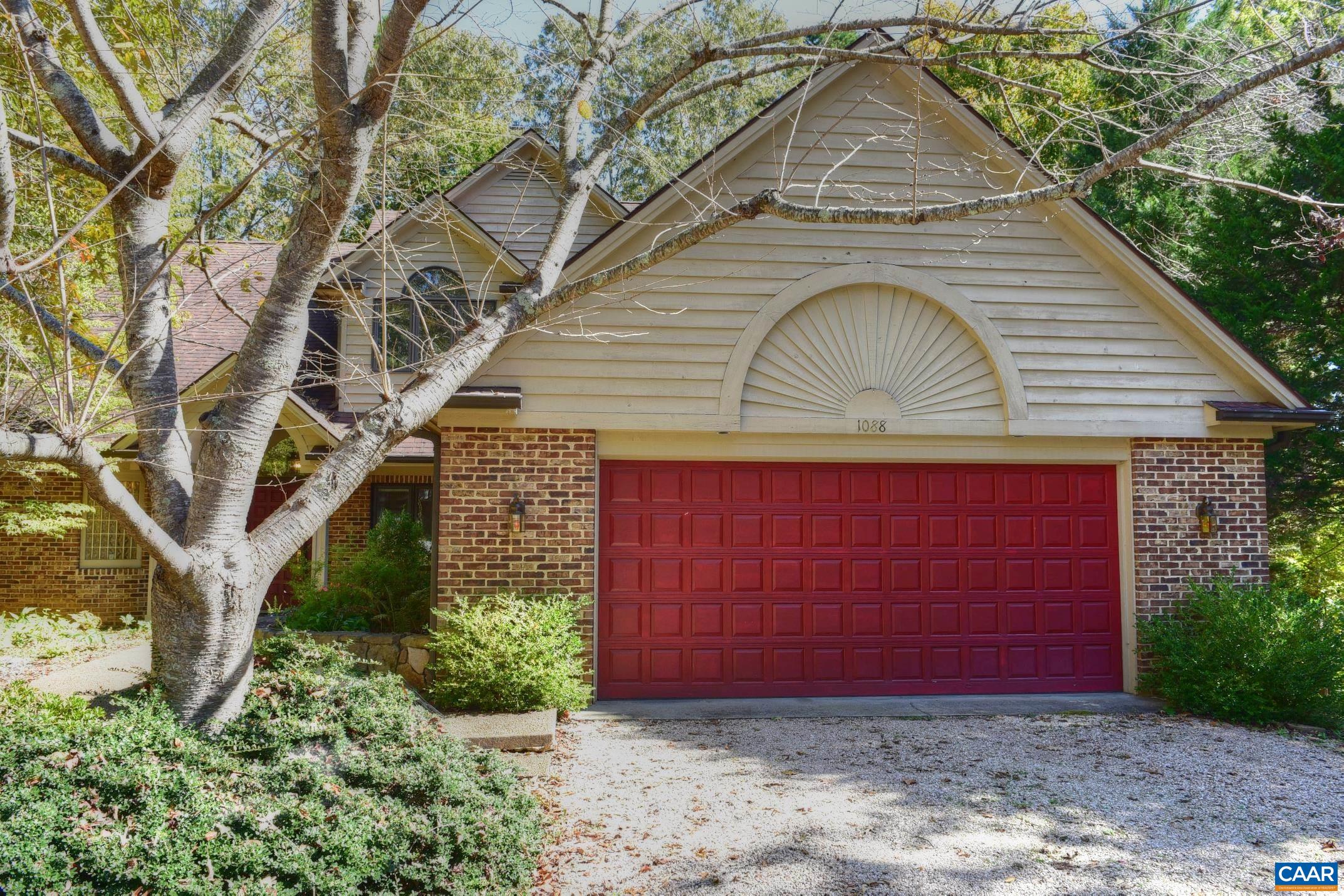 1088 BLACKBURN BLUFF